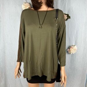 NWT Womens Chico's Basic Olive Green Casual Blouse.